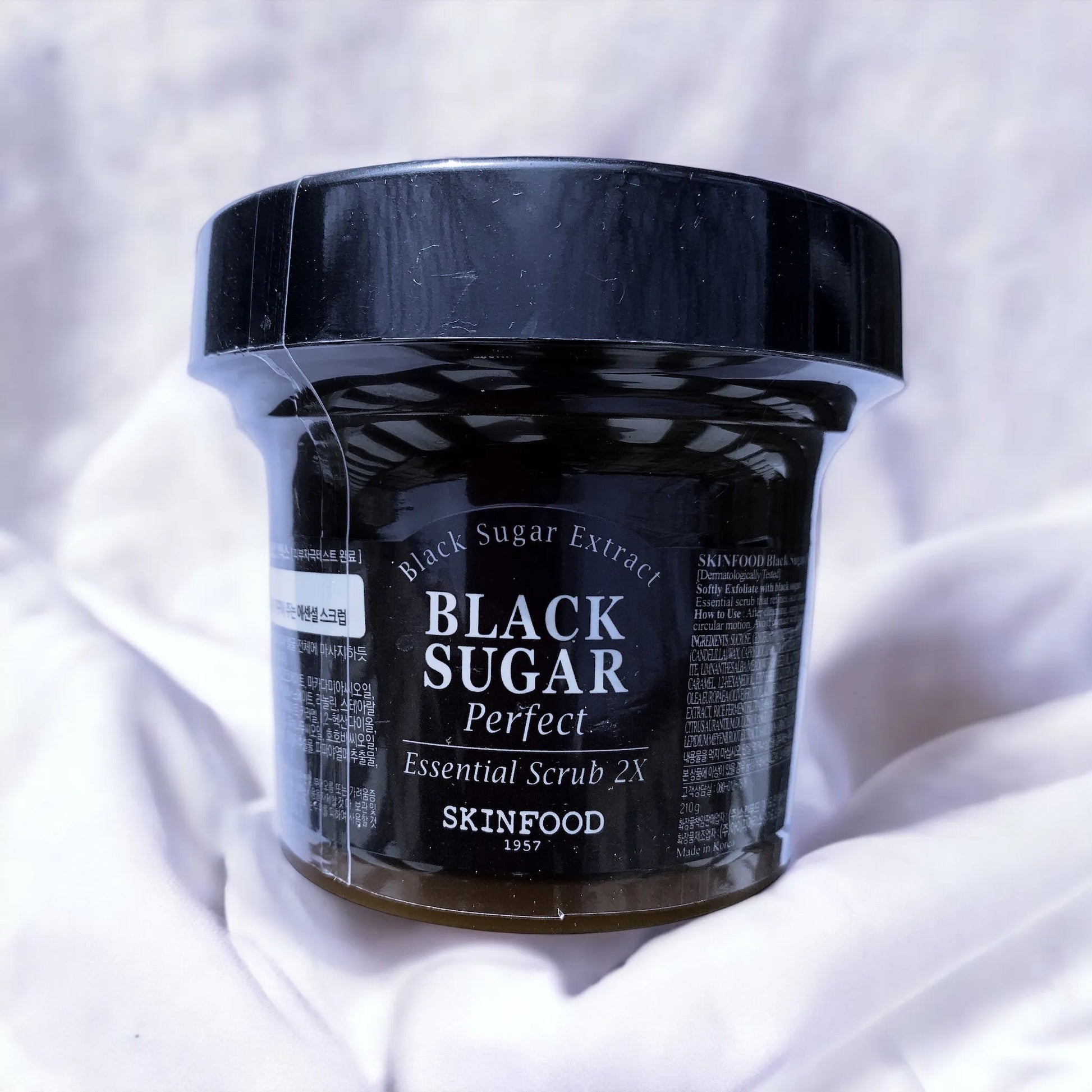 SKINFOOD  Black Sugar Perfect Essential Scrub 2X 210g, Skin Care Masks & Peels, Mask Wash-Off, Wild Life Millions